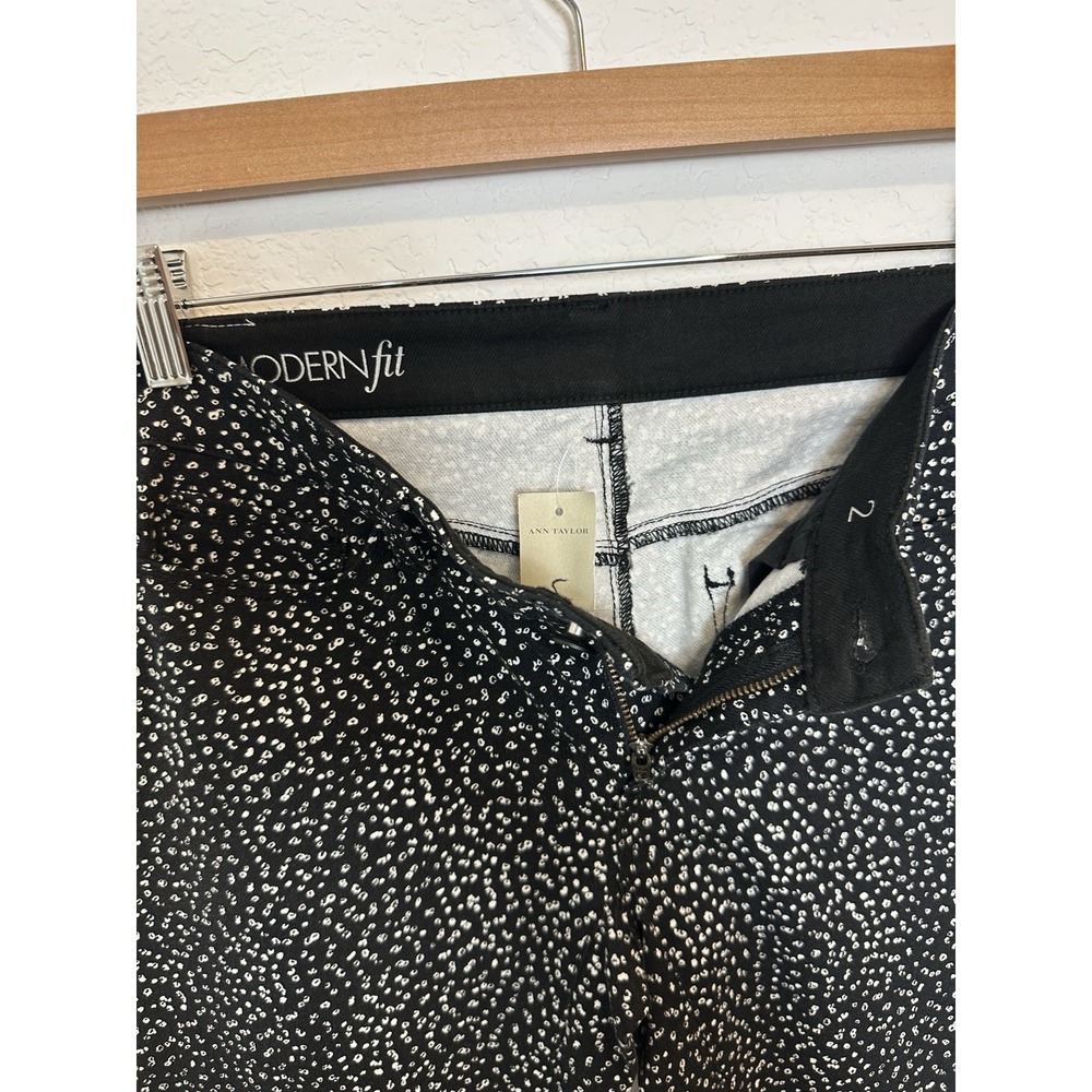 LOFT By Ann Taylor Polka Dot Business Casual Pants Modern Fit Slim Leg Size 2 - Picture 7 of 14